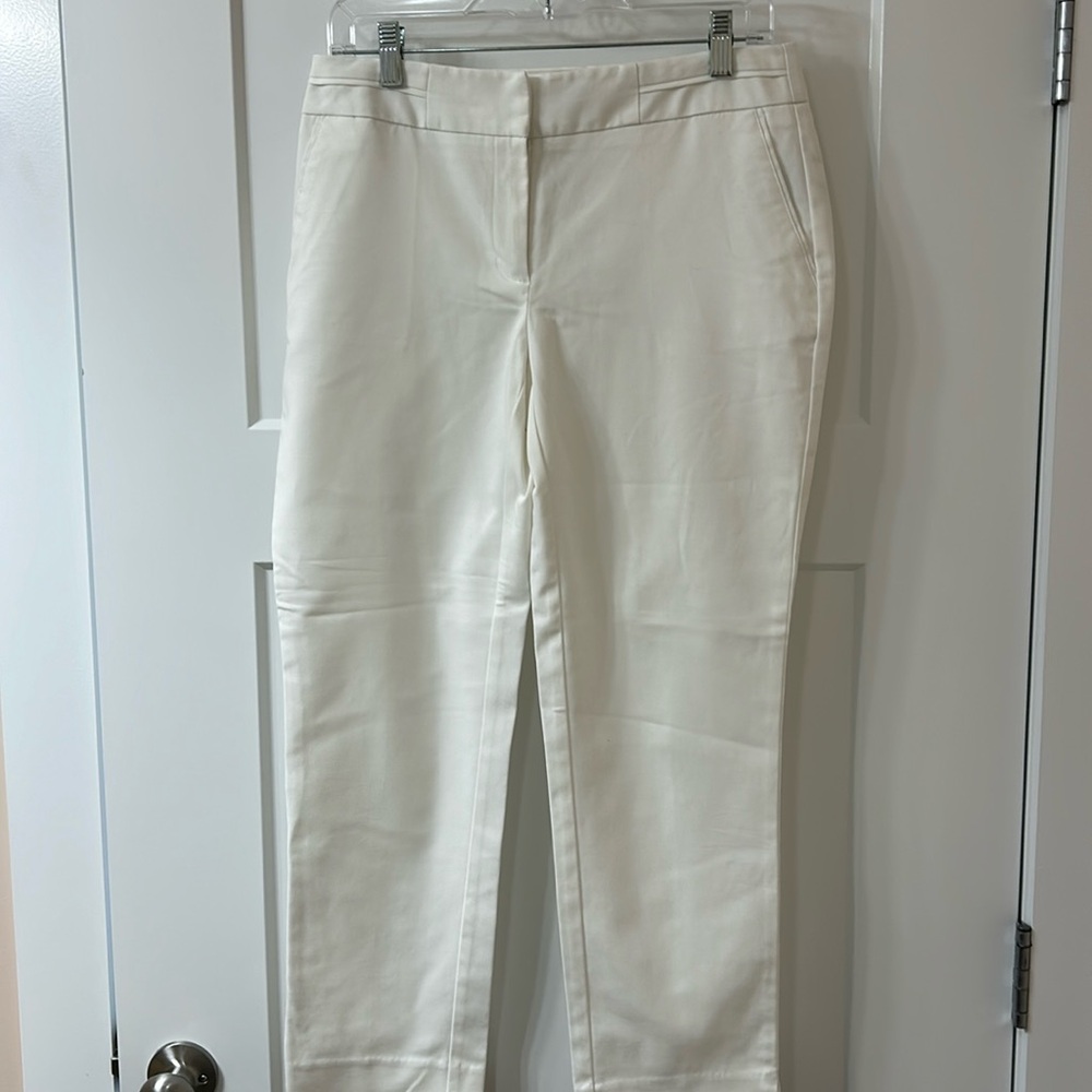 Women’s capris.